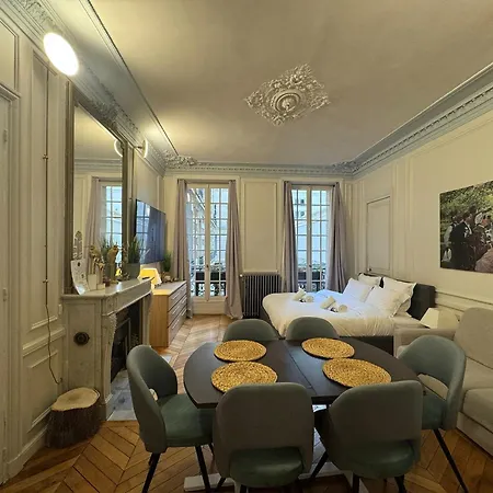 Elysée-concorde, Royale- 6 People Appartamento